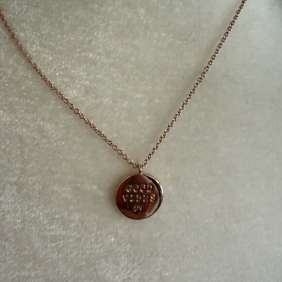Pura Vida Sunrise to Sunset Rose Gold Pendant Necklace EUC Good Vibes - Picture 3 of 3